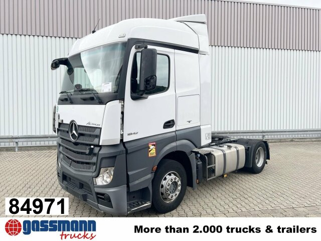 Mercedes-Benz Actros 1842/45 LS 4x2, 3x VORHANDEN - Nyergesvontató: 1 kép. Mercedes-Benz Actros 1842/45 LS 4x2, 3x VORHANDEN - Nyergesvontató: 1 kép.