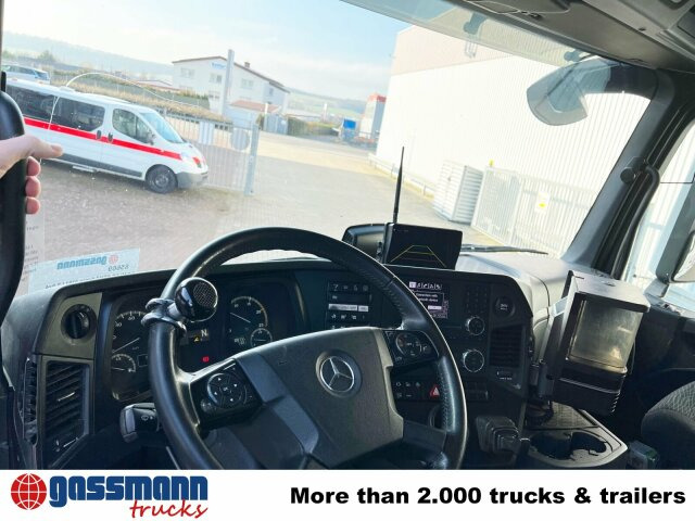 Mercedes-Benz Arocs 3351 LS 6x4, StreamSpace, Bi-Xenon, - Nyergesvontató: 3 kép. Mercedes-Benz Arocs 3351 LS 6x4, StreamSpace, Bi-Xenon, - Nyergesvontató: 3 kép.