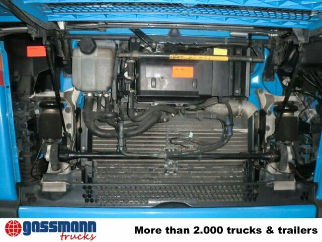 Scania 144G 530 6x4 - Nyergesvontató: 4 kép. Scania 144G 530 6x4 - Nyergesvontató: 4 kép.