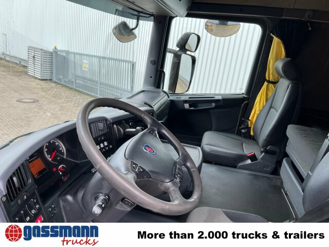 Scania G450 CA 4x4, Kipphydraulik - Nyergesvontató: 3 kép. Scania G450 CA 4x4, Kipphydraulik - Nyergesvontató: 3 kép.