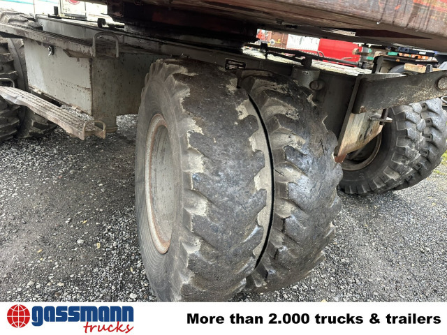 O & K Mobilbagger MH 4 PLUS/PL - Gumikerekes kotró: 5 kép. O & K Mobilbagger MH 4 PLUS/PL - Gumikerekes kotró: 5 kép.