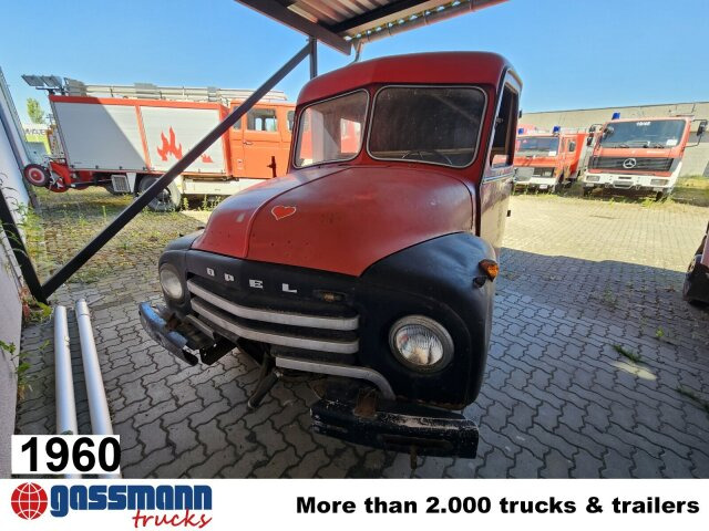 Opel LF8, Blitz, Oldtimer Feuerwehr, - Mentőautó: 1 kép. Opel LF8, Blitz, Oldtimer Feuerwehr, - Mentőautó: 1 kép.