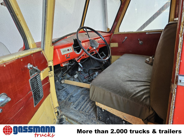 Opel LF8, Blitz, Oldtimer Feuerwehr, - Tűzoltóautó: 4 kép. Opel LF8, Blitz, Oldtimer Feuerwehr, - Tűzoltóautó: 4 kép.