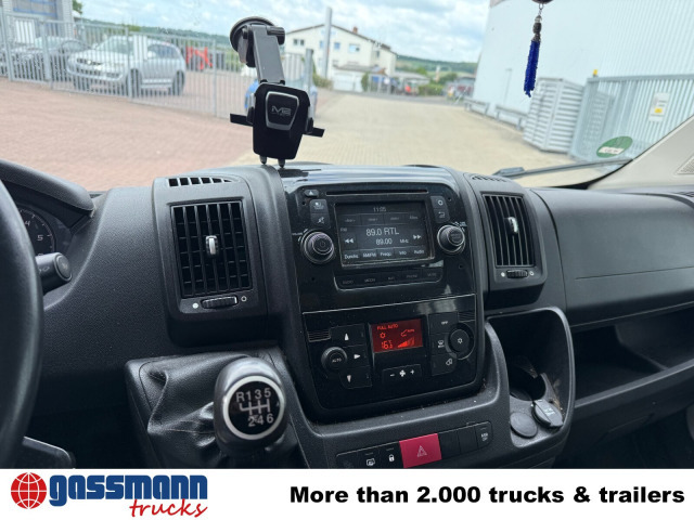 Peugeot Boxer 4x2 Doka - Platós kisteherautó, Duplakabinos kisteherautó: 3 kép. Peugeot Boxer 4x2 Doka - Platós kisteherautó, Duplakabinos kisteherautó: 3 kép.