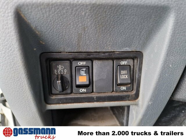 Renault D 180.75 4x2 mit Kran Palfinger PK6001 - Platós teherautó, Darus autó: 2 kép. Renault D 180.75 4x2 mit Kran Palfinger PK6001 - Platós teherautó, Darus autó: 2 kép.