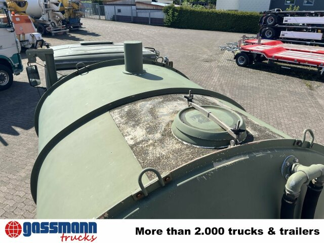 Renault Midliner S170 4x4, 6000l Wassertank - Tartályos teherautó: 3 kép. Renault Midliner S170 4x4, 6000l Wassertank - Tartályos teherautó: 3 kép.