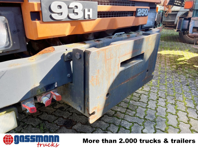 Scania 93H 250 4x4 mit Kran Palfinger PK8000, - Billenőplatós teherautó, Darus autó: 3 kép. Scania 93H 250 4x4 mit Kran Palfinger PK8000, - Billenőplatós teherautó, Darus autó: 3 kép.