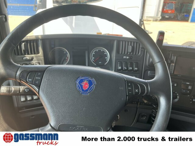 Scania G420 6x2, Liftachse, Hiab LBW, Motor defekt! - Dobozos felépítményű teherautó: 4 kép. Scania G420 6x2, Liftachse, Hiab LBW, Motor defekt! - Dobozos felépítményű teherautó: 4 kép.