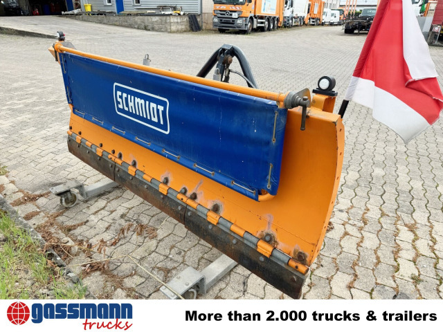 Schmidt CP 2 Schneeräumschild - Hóeke: 3 kép. Schmidt CP 2 Schneeräumschild - Hóeke: 3 kép.