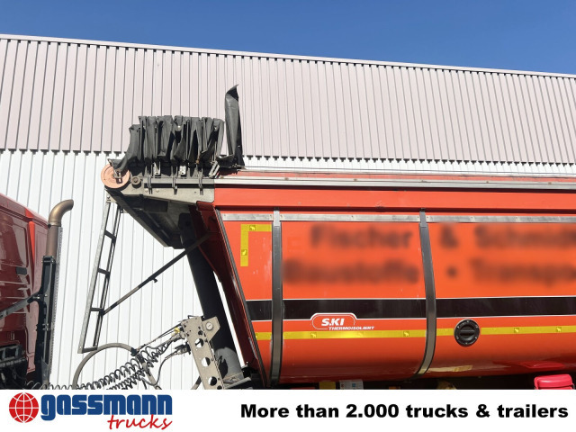 Schmitz Cargobull SKI 24 SL 7.2, Thermo-Stahlmulde ca. 24m³, - Félpótkocsi billenőplatós: 3 kép. Schmitz Cargobull SKI 24 SL 7.2, Thermo-Stahlmulde ca. 24m³, - Félpótkocsi billenőplatós: 3 kép.
