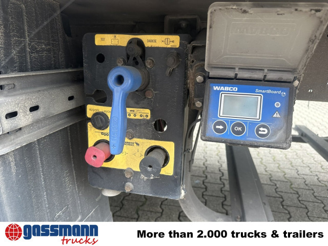 Schmitz Cargobull SKO 24/L-13.4 FP 25 - Félpótkocsi hűtős: 4 kép. Schmitz Cargobull SKO 24/L-13.4 FP 25 - Félpótkocsi hűtős: 4 kép.