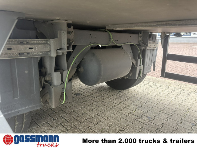 Schmitz Cargobull SKO 24/L-13.4 FP 25 - Félpótkocsi hűtős: 4 kép. Schmitz Cargobull SKO 24/L-13.4 FP 25 - Félpótkocsi hűtős: 4 kép.