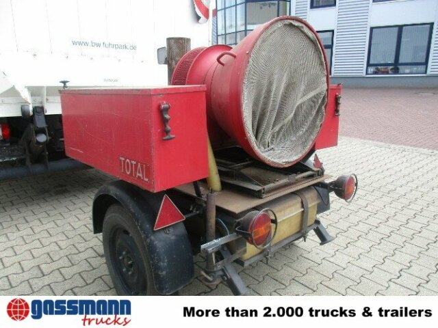 TOTAL LG 100 Leichtschaumgenerator - Tűzoltóautó: 5 kép. TOTAL LG 100 Leichtschaumgenerator - Tűzoltóautó: 5 kép.