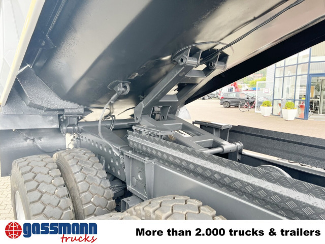 Tatra Phoenix 8x8, Stahlmulde ca. 22m³, hydr. - Dömper: 2 kép. Tatra Phoenix 8x8, Stahlmulde ca. 22m³, hydr. - Dömper: 2 kép.