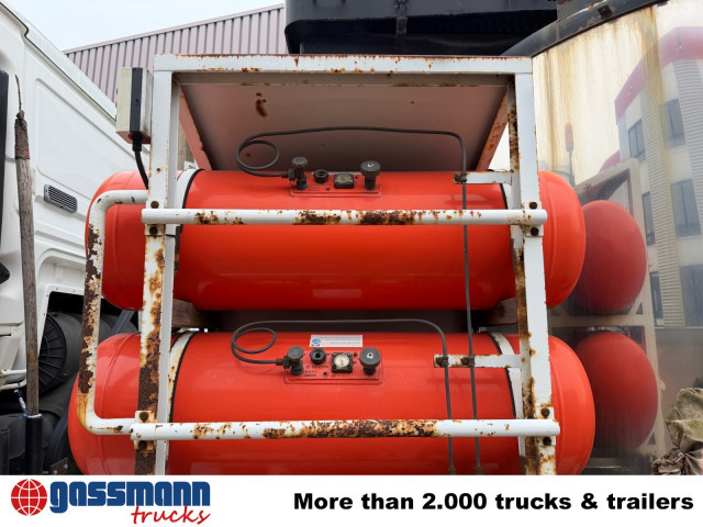 MAN TGA 26.360 6x2/4 BL, Vorlauflenkachse, - Teherautó: 4 kép. MAN TGA 26.360 6x2/4 BL, Vorlauflenkachse, - Teherautó: 4 kép.