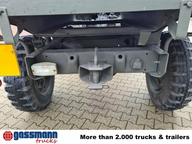 Unimog 404 4x4 S Cabrio, Benziner - Többcélú/ Speciális jármű: 5 kép. Unimog 404 4x4 S Cabrio, Benziner - Többcélú/ Speciális jármű: 5 kép.