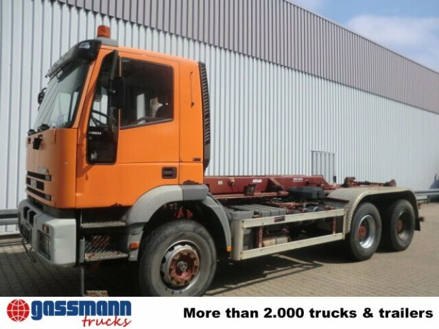 Trakker 320 E34 6x460EH 34 6x4, - Horgos rakodó teherautó: 4 kép. Trakker 320 E34 6x460EH 34 6x4, - Horgos rakodó teherautó: 4 kép.