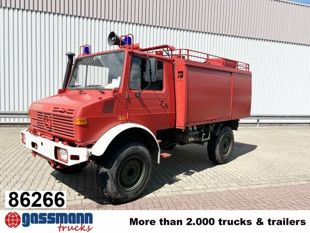 Unimog U 1300 L 435/11 4x4, -Feuerwehr - Tűzoltóautó: 1 kép. Unimog U 1300 L 435/11 4x4, -Feuerwehr - Tűzoltóautó: 1 kép.
