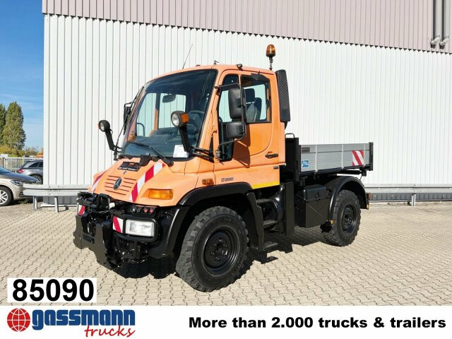 Unimog U 300 4x4, Kipper, Kommunalhydraulik, - Platós teherautó, Többcélú/ Speciális jármű: 1 kép. Unimog U 300 4x4, Kipper, Kommunalhydraulik, - Platós teherautó, Többcélú/ Speciális jármű: 1 kép.