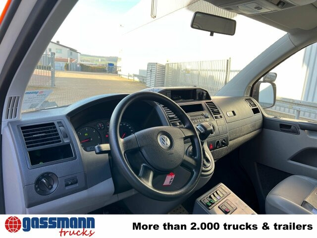 Volkswagen T5 2.5 TDI 4x2, Krankenwagen - Mentőautó: 5 kép. Volkswagen T5 2.5 TDI 4x2, Krankenwagen - Mentőautó: 5 kép.