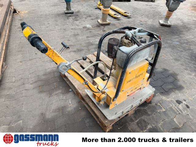 Weber TC 50-2 Rüttelplatte - Lapvibrátor: 2 kép. Weber TC 50-2 Rüttelplatte - Lapvibrátor: 2 kép.