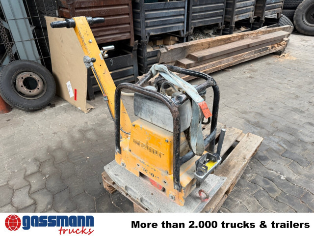 Weber TC 50-2 Rüttelplatte - Lapvibrátor: 3 kép. Weber TC 50-2 Rüttelplatte - Lapvibrátor: 3 kép.