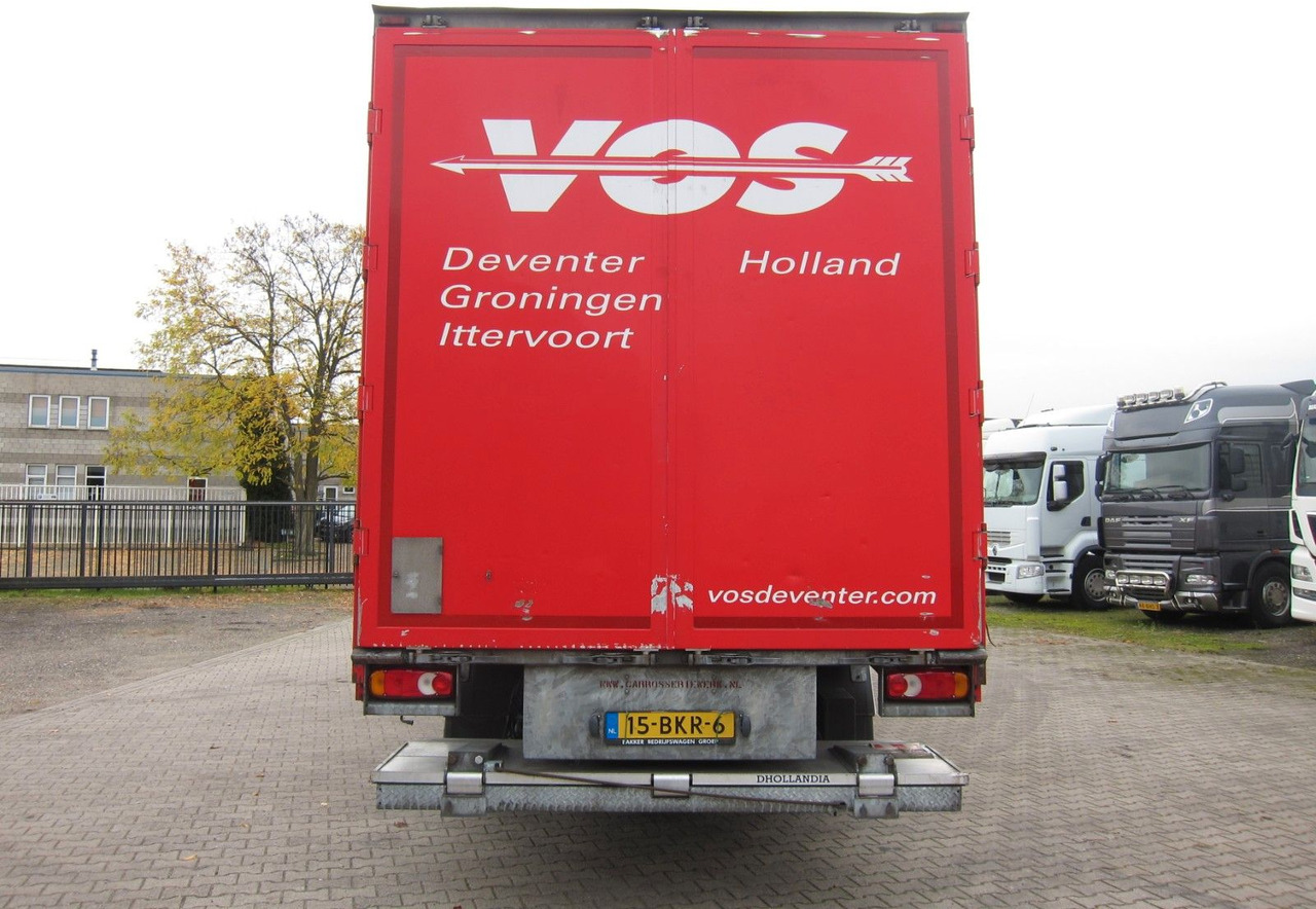 DAF CF 230 19T Schiebeplane LBW Portalturen - Ponyvás teherautó: 4 kép. DAF CF 230 19T Schiebeplane LBW Portalturen - Ponyvás teherautó: 4 kép.