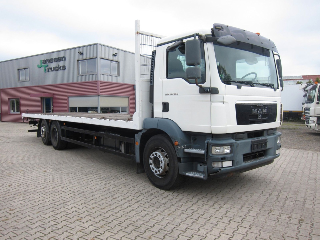 MAN TGM 26 340 6X2*4 BL Plateau Manual - Platós teherautó: 1 kép. MAN TGM 26 340 6X2*4 BL Plateau Manual - Platós teherautó: 1 kép.