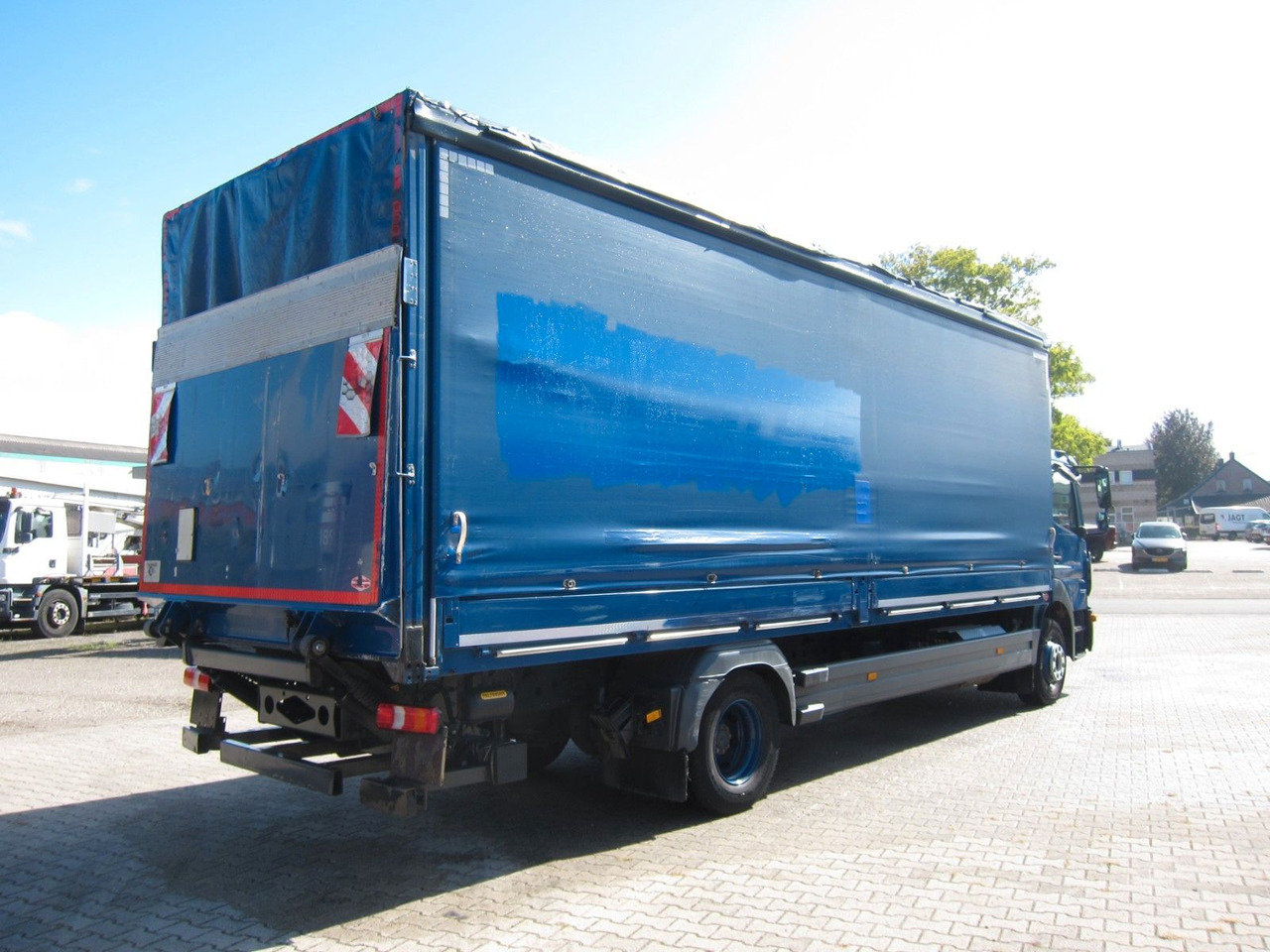 Mercedes-Benz Atego 1521 L Bordwande LBW 338tkm E6 - Ponyvás teherautó: 5 kép. Mercedes-Benz Atego 1521 L Bordwande LBW 338tkm E6 - Ponyvás teherautó: 5 kép.