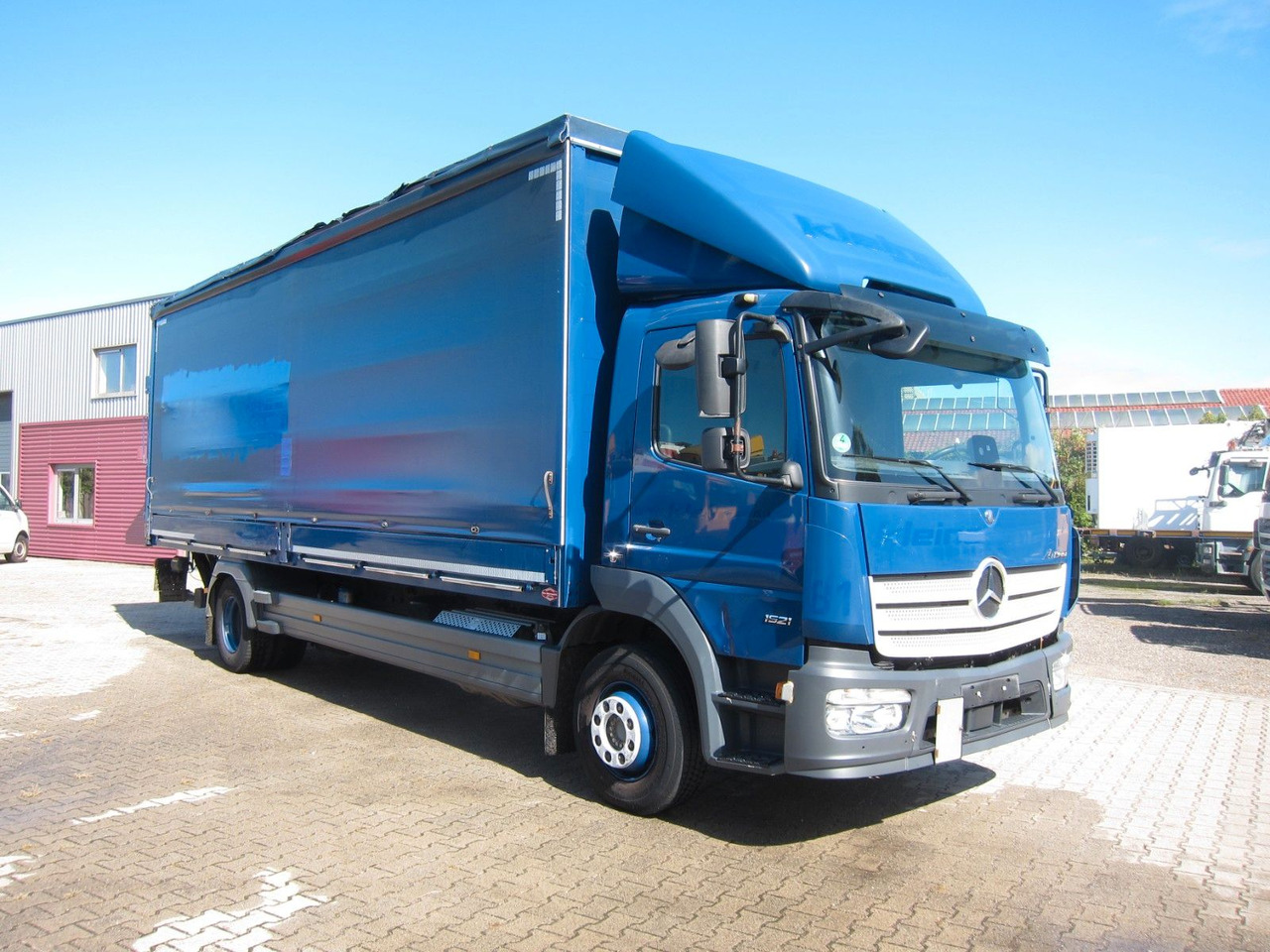 Mercedes-Benz Atego 1521 L Bordwande LBW 338tkm E6 - Ponyvás teherautó: 1 kép. Mercedes-Benz Atego 1521 L Bordwande LBW 338tkm E6 - Ponyvás teherautó: 1 kép.