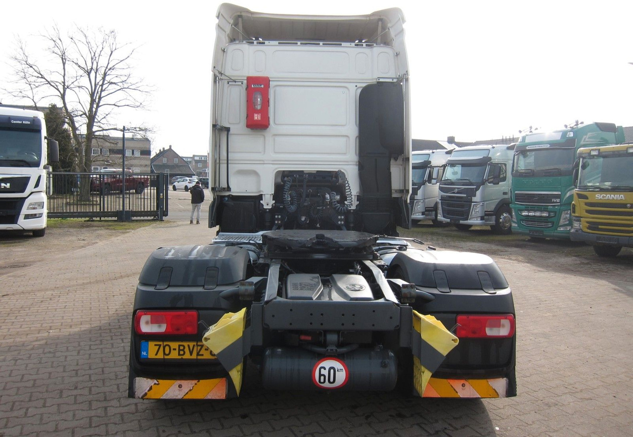 DAF XF 480 FT Space Pto prep 6-2020 348tkm 2x tank - Nyergesvontató: 4 kép. DAF XF 480 FT Space Pto prep 6-2020 348tkm 2x tank - Nyergesvontató: 4 kép.