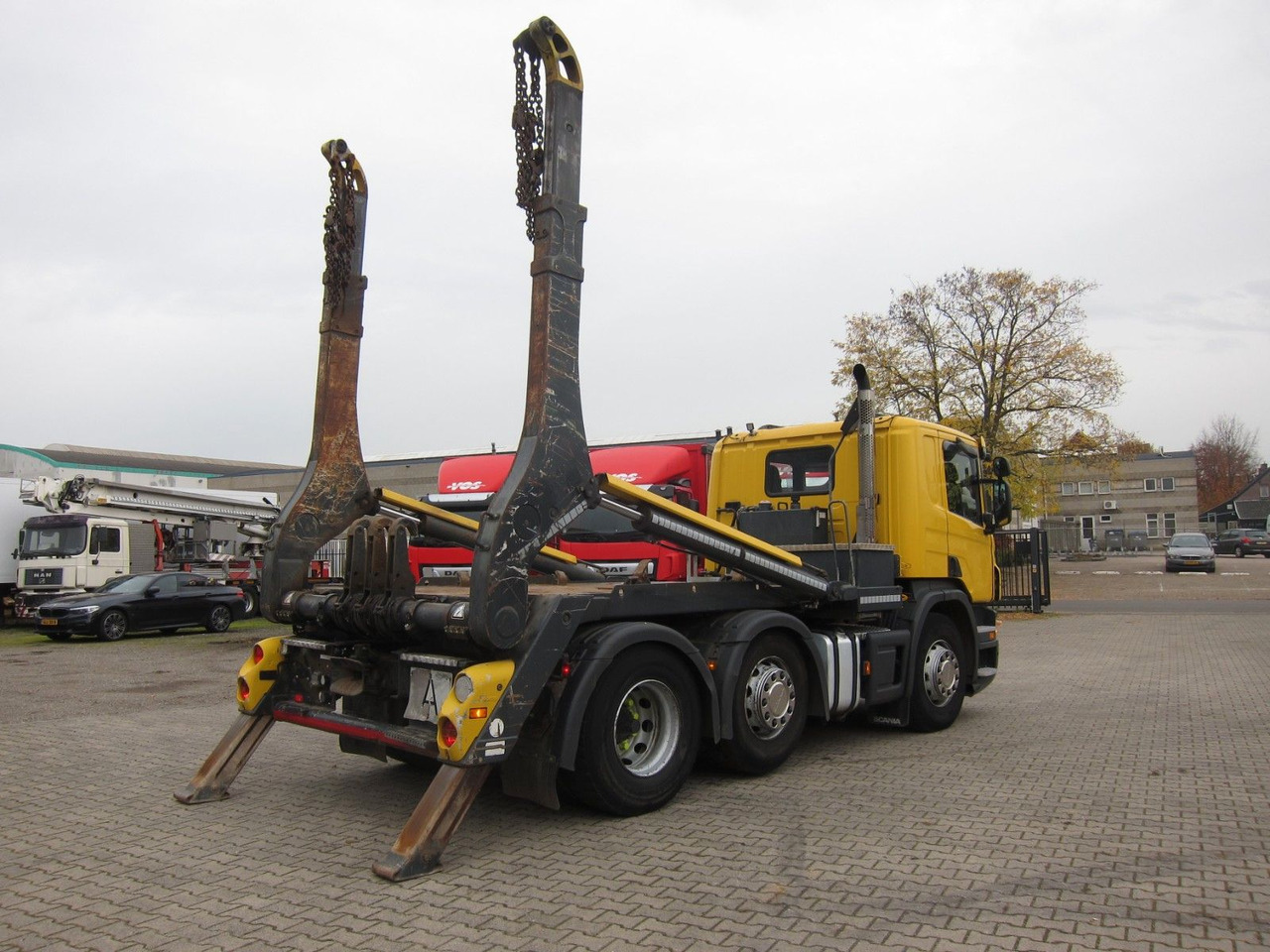 Scania P400 LB 6x2/4 Gergen TAK Retarder Remote/Funk - Billenőplatós teherautó: 5 kép. Scania P400 LB 6x2/4 Gergen TAK Retarder Remote/Funk - Billenőplatós teherautó: 5 kép.