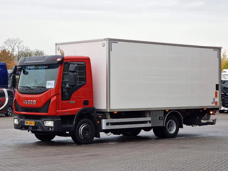 Iveco EuroCargo 120 210 - Isotherm box - Zepro loadlift - Low KM - Airco - Camera - Dobozos felépítményű teherautó: 3 kép. Iveco EuroCargo 120 210 - Isotherm box - Zepro loadlift - Low KM - Airco - Camera - Dobozos felépítményű teherautó: 3 kép.