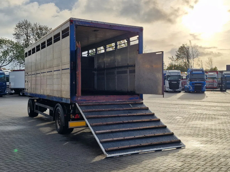 Kögel Livestock 1 deck - 2 axle - BDF box - Mezőgazdasági pótkocsi: 5 kép. Kögel Livestock 1 deck - 2 axle - BDF box - Mezőgazdasági pótkocsi: 5 kép.