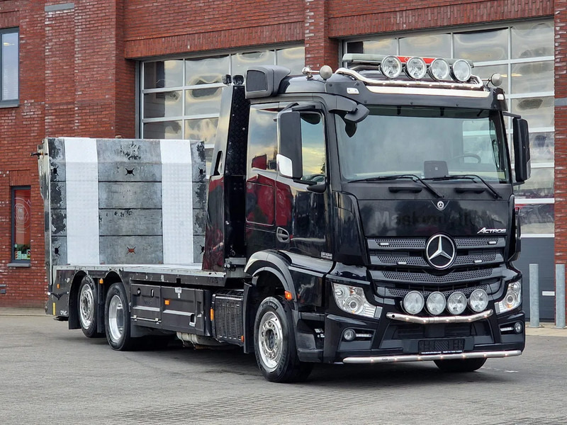 Mercedes-Benz Actros 2553 6x2 - Flabad hydraulic ramps/extension - Winch - Camera - Machine mover - Autószállító teherautó: 2 kép. Mercedes-Benz Actros 2553 6x2 - Flabad hydraulic ramps/extension - Winch - Camera - Machine mover - Autószállító teherautó: 2 kép.