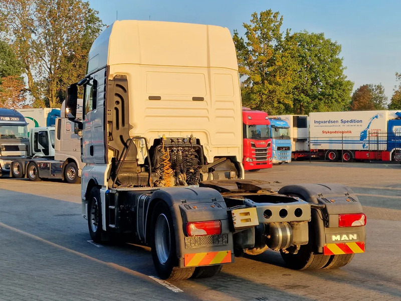 MAN TGX 18.480 4x2 - Intarder/Retarder - PTO/Hydraulic - Euro 6 - Nyergesvontató: 5 kép. MAN TGX 18.480 4x2 - Intarder/Retarder - PTO/Hydraulic - Euro 6 - Nyergesvontató: 5 kép.