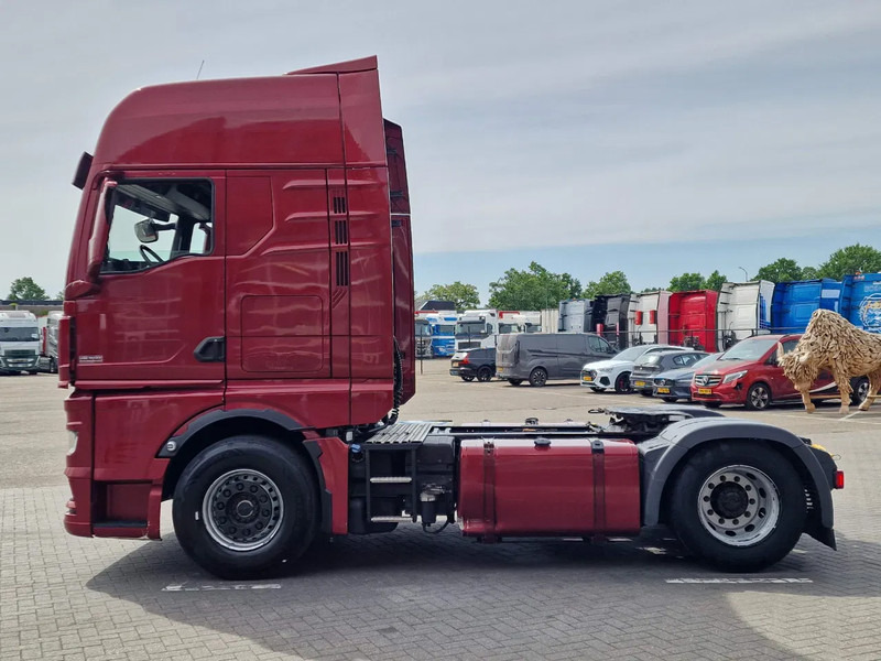 MAN TGX 18.510 4x2 - Retarder - Night clima - 2x tank - Navi - Full spoiler - Nyergesvontató: 4 kép. MAN TGX 18.510 4x2 - Retarder - Night clima - 2x tank - Navi - Full spoiler - Nyergesvontató: 4 kép.