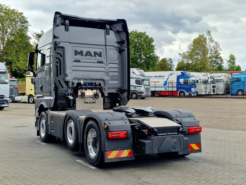 MAN TGX 26.540 6x2/4 - New - Retarder - PTO - Custom exterior - Chassis cover - NEW - Nyergesvontató: 5 kép. MAN TGX 26.540 6x2/4 - New - Retarder - PTO - Custom exterior - Chassis cover - NEW - Nyergesvontató: 5 kép.