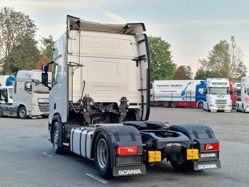 Scania R450 NGS Highline 4x2 - Retarder - Full air - Led - Navi - 2x tank - Nyergesvontató: 5 kép. Scania R450 NGS Highline 4x2 - Retarder - Full air - Led - Navi - 2x tank - Nyergesvontató: 5 kép.