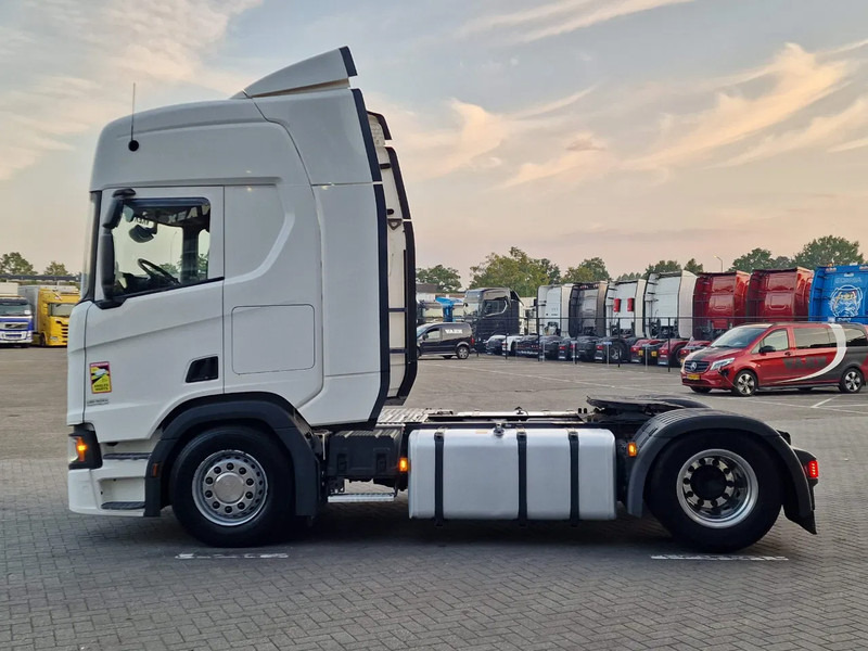 Scania R450 NGS Highline 4x2 - Retarder - Full air - Led - Navi - 2x tank - Nyergesvontató: 4 kép. Scania R450 NGS Highline 4x2 - Retarder - Full air - Led - Navi - 2x tank - Nyergesvontató: 4 kép.