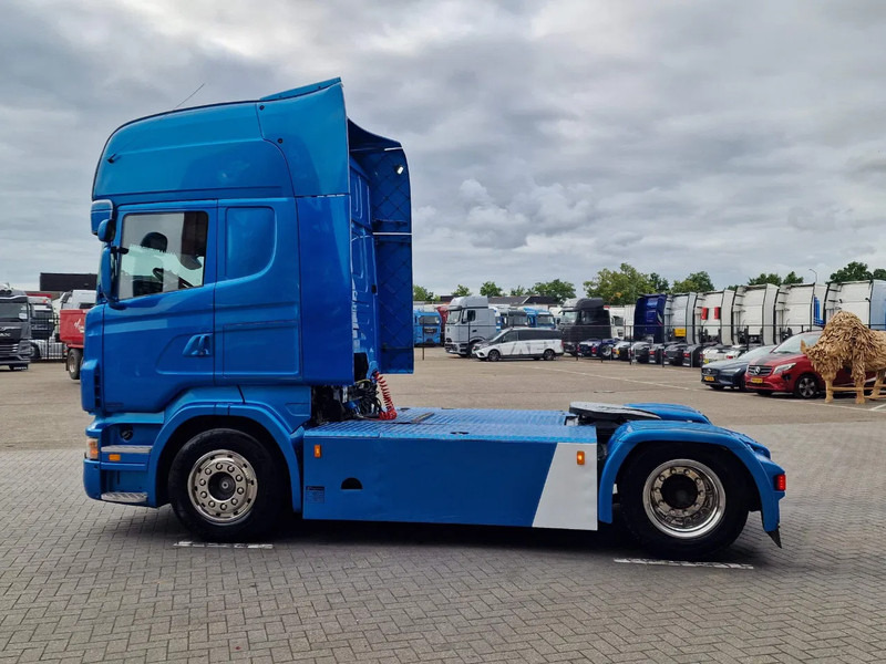 Scania R500 V8 Topline 4x2 - Manual gearbox - Retarder - Full air - Euro 5 - Nyergesvontató: 4 kép. Scania R500 V8 Topline 4x2 - Manual gearbox - Retarder - Full air - Euro 5 - Nyergesvontató: 4 kép.