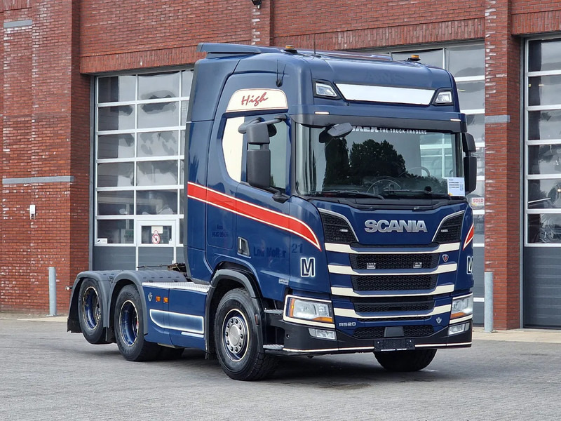Scania R520 V8 NGS Highline 6x2 - PTO/Hydraulic - Full air - 2.95 WB - Navi - Fridge - Sliding 5th wheel - Nyergesvontató: 1 kép. Scania R520 V8 NGS Highline 6x2 - PTO/Hydraulic - Full air - 2.95 WB - Navi - Fridge - Sliding 5th wheel - Nyergesvontató: 1 kép.
