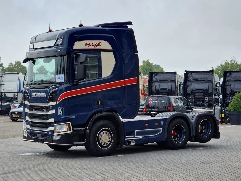 Scania R520 V8 NGS Highline 6x2 - PTO/Hydraulic - Full air - 2.95 WB - Navi - Fridge - Sliding 5th wheel - Nyergesvontató: 3 kép. Scania R520 V8 NGS Highline 6x2 - PTO/Hydraulic - Full air - 2.95 WB - Navi - Fridge - Sliding 5th wheel - Nyergesvontató: 3 kép.