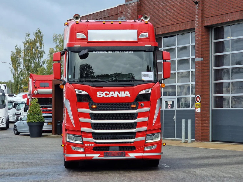 Scania S500 NGS Highline 4x2 - Retarder - Night clima - 2x tank - Full spoiler - Led - Nyergesvontató: 3 kép. Scania S500 NGS Highline 4x2 - Retarder - Night clima - 2x tank - Full spoiler - Led - Nyergesvontató: 3 kép.