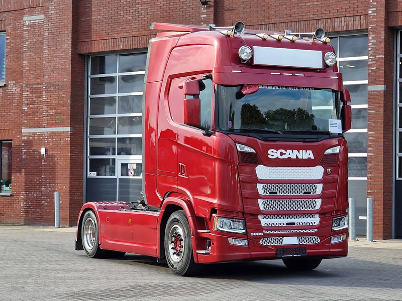 Scania S500 NGS Highline 4x2 - Retarder - Night clima - Full air - Custom interior - Full spoiler - 2 tank - Nyergesvontató: 1 kép. Scania S500 NGS Highline 4x2 - Retarder - Night clima - Full air - Custom interior - Full spoiler - 2 tank - Nyergesvontató: 1 kép.