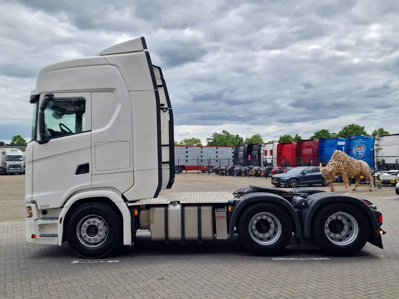 Scania S540 NGS Highline 6x4 - Retarder - Full air - Leather - Led - Fridge - TV - Nyergesvontató: 4 kép. Scania S540 NGS Highline 6x4 - Retarder - Full air - Leather - Led - Fridge - TV - Nyergesvontató: 4 kép.