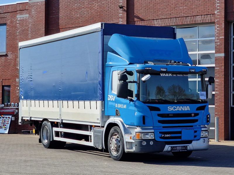 Scania P320 4x2 - Side boars - Loadlift - Full air - Navi - Ponyvás teherautó: 1 kép. Scania P320 4x2 - Side boars - Loadlift - Full air - Navi - Ponyvás teherautó: 1 kép.