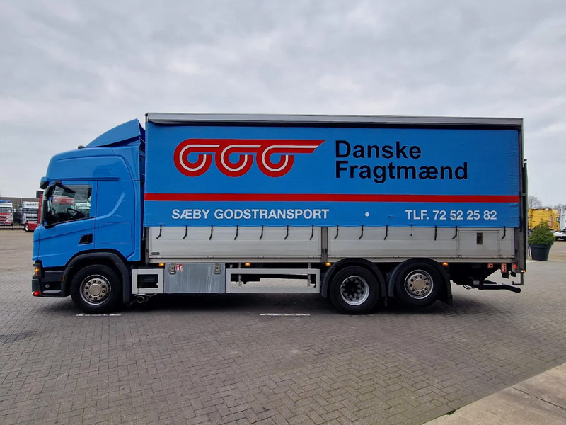 Scania P450 Highline 6x2*4 - Zepro loadlift - Steering axle - 5.15 WB - Full air - - Ponyvás teherautó: 4 kép. Scania P450 Highline 6x2*4 - Zepro loadlift - Steering axle - 5.15 WB - Full air - - Ponyvás teherautó: 4 kép.