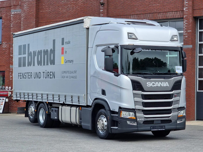 Scania R410 Highline 6x2 - Curtain sider - Retarder - Night clima - Forklift connection - Ponyvás teherautó: 1 kép. Scania R410 Highline 6x2 - Curtain sider - Retarder - Night clima - Forklift connection - Ponyvás teherautó: 1 kép.