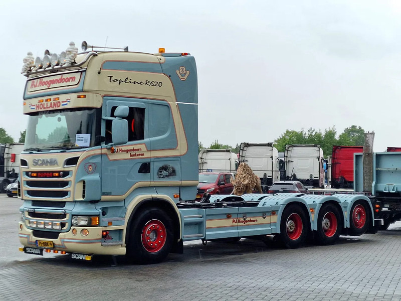 Scania R620 Topline 8x4 - Retarder - Full air - Custom interior - Show truck - HUB reduction - Alvaz teherautó: 3 kép. Scania R620 Topline 8x4 - Retarder - Full air - Custom interior - Show truck - HUB reduction - Alvaz teherautó: 3 kép.